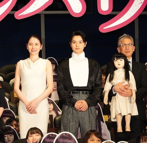 長澤まさみ、『ドールハウス』公開初日を迎え「ワクワク&ゾクゾクが日本中に広まるといいな」と期待!