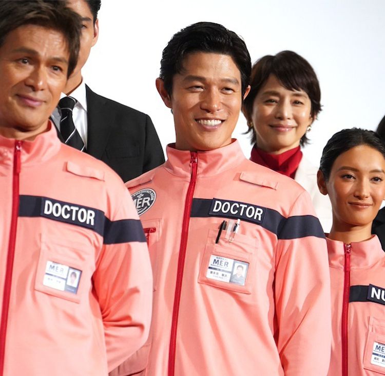 鈴木亮平「とても幸せ」と感謝！劇場版『TOKYO MER～走る緊急救命室～南海ミッション』初日舞台挨拶
