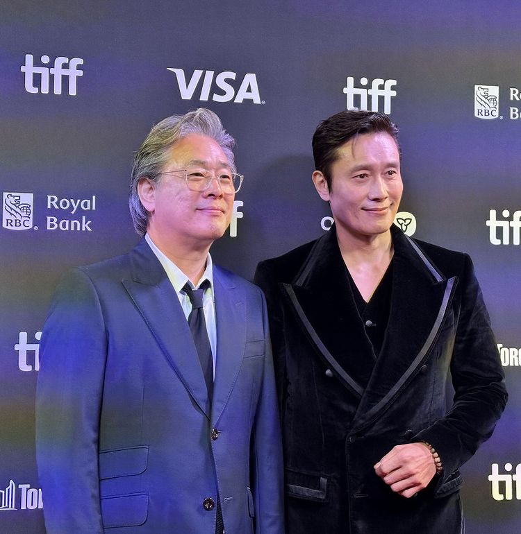 パク・チャヌク監督＆イ・ビョンホンの来日決定！『しあわせな選択』ティザービジュアル撮影時のビハインド映像解禁