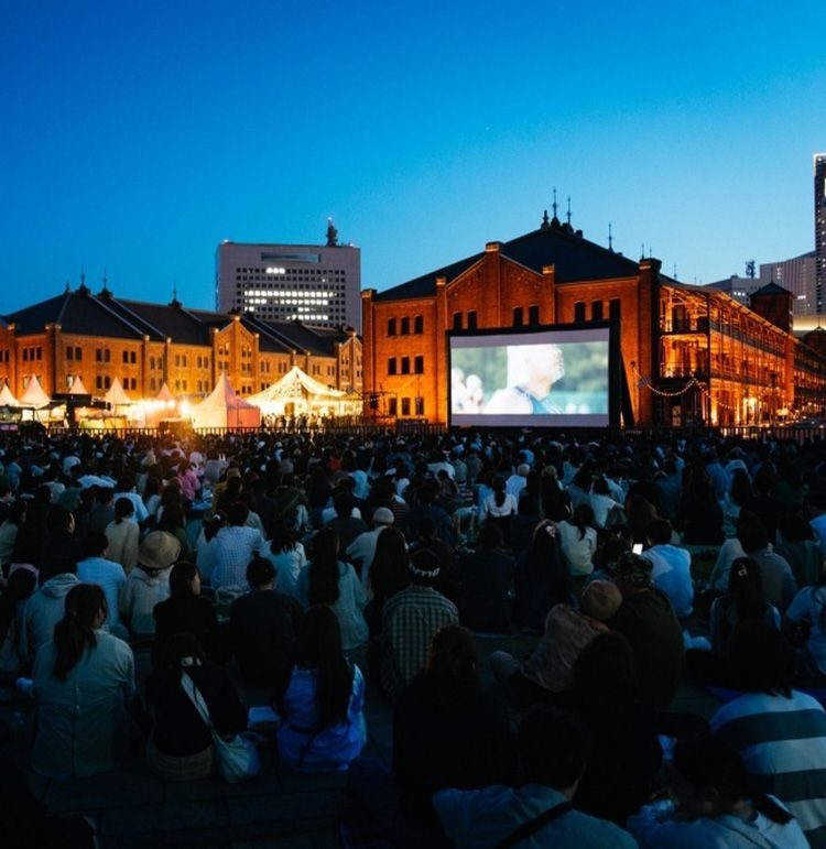 海辺での野外上映から「ハリー・ポッター」や「スター・ウォーズ」の世界観に浸れる企画まで！GWに行きたい映画イベントまとめ