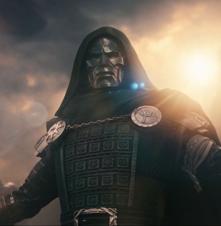 新ヴィラン、ドクター・ドゥームの過去が明らかに…！『アベンジャーズ／ドゥームズデイ』最新予告解禁