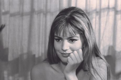 禁じられた抱擁 メイン画像