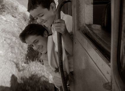 少年、機関車に乗る メイン画像