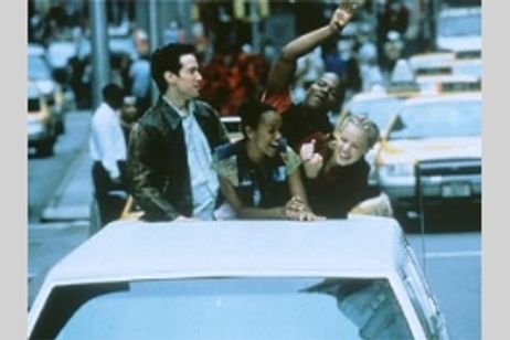 センターステージ メイン画像