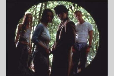 穴(2001) メイン画像