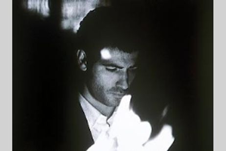 愛の世紀 メイン画像