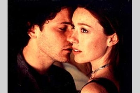 赤い部屋の恋人 メイン画像