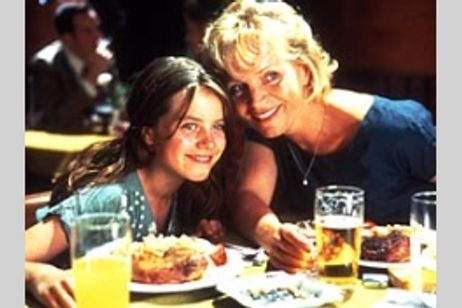 アンナ　まなざしの向こうに メイン画像