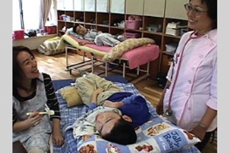 朋の時間 母たちの季節 メイン画像