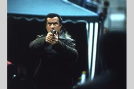 沈黙の標的 メイン画像