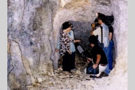 友の碑 白梅学徒の沖縄戦 メイン画像