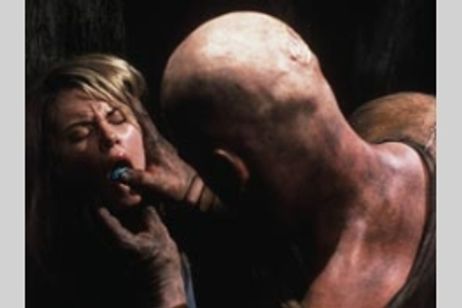 シー・ノー・イーヴル　肉鉤のいけにえ メイン画像