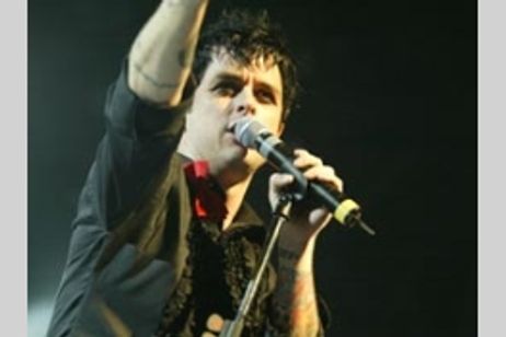 PUNK'S NOT DEAD メイン画像