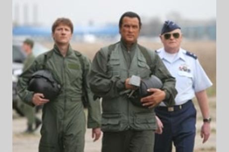 沈黙のステルス メイン画像