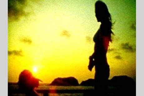 ADOR メイン画像