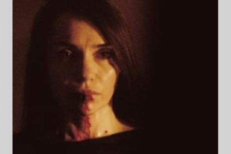 屋敷女 メイン画像