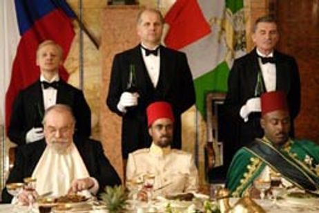 英国王給仕人に乾杯！ メイン画像