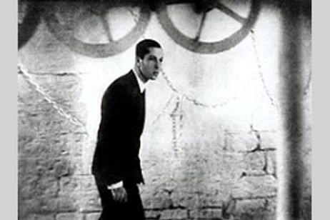 吸血鬼 メイン画像