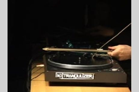 AA 音楽批評家:間章 第4章 僕はランチにでかける メイン画像