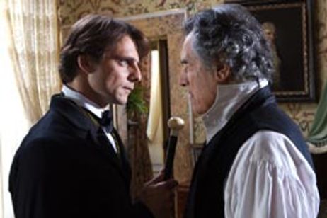 副王家の一族 メイン画像