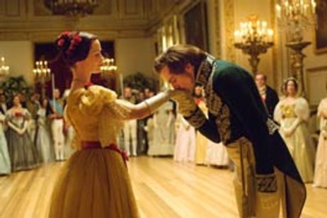 ヴィクトリア女王 世紀の愛 メイン画像