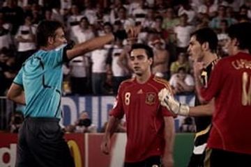 レフェリー 知られざるサッカーの舞台裏