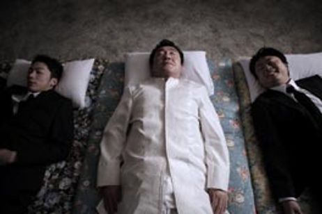 お墓に泊まろう！ メイン画像