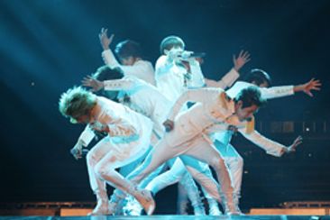 INFINITE CONCERT SECOND INVASION EVOLUTION THE MOVIE 3D