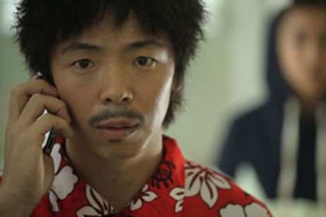 探偵ヨンゴン 義手の銃を持つ男 メイン画像