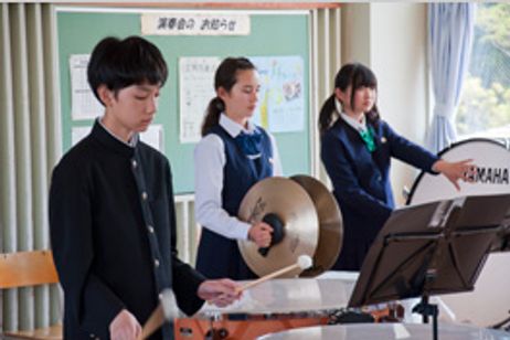 楽隊のうさぎ メイン画像