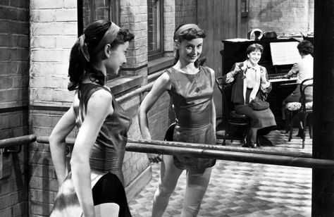 初恋(1952) メイン画像