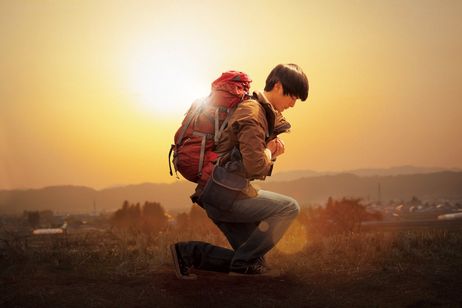 悼む人 メイン画像