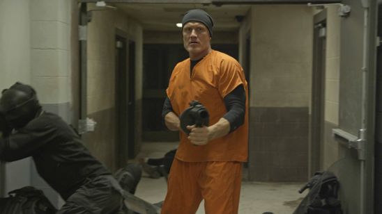 暴動／バトル・プリズン メイン画像