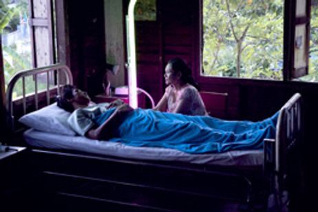 光りの墓 メイン画像