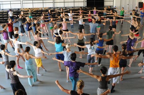 ミスター・ガガ 心と身体を解き放つダンス メイン画像