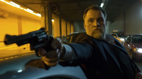 ビヨンド・ザ・ロウ メイン画像