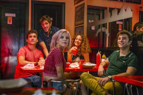 無人島につれていくなら誰にする？ メイン画像