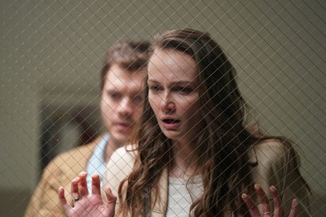 呪われた息子の母　ローラ メイン画像