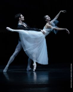 オリガ・スミルノワのジゼル in cinema メイン画像