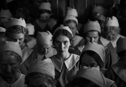 ガール・ウィズ・ニードル メイン画像