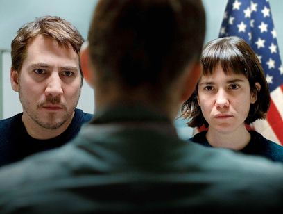 入国審査 メイン画像