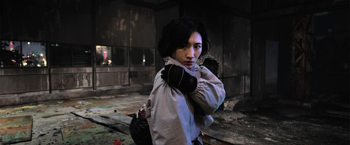 By 6 am 夜が明ける前に