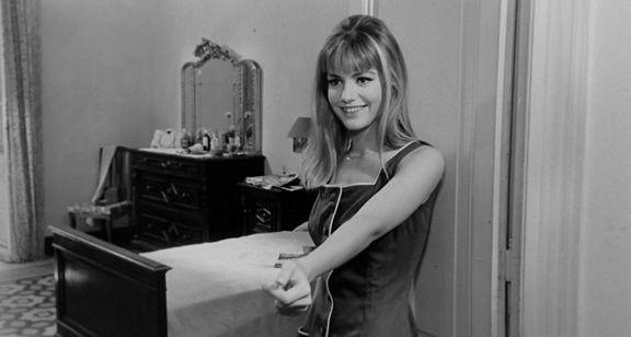 禁じられた抱擁 画像3