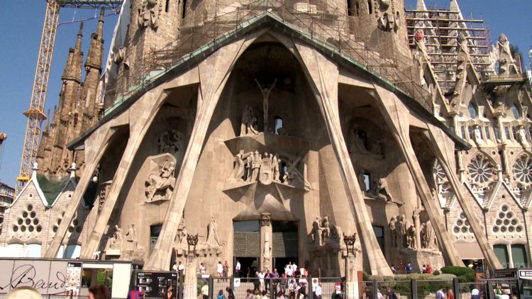 創造と神秘のサグラダ・ファミリア 画像8