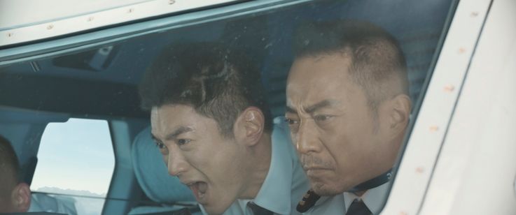 フライト・キャプテン 高度1万メートル、奇跡の実話 画像4