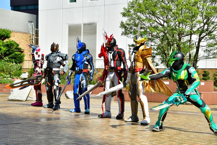  劇場短編 仮面ライダーセイバー 不死鳥の剣士と破滅の本 画像2
