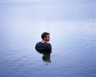 水を抱く女 画像5