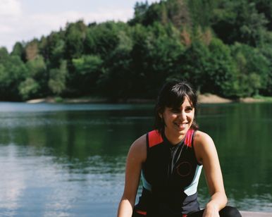 水を抱く女 画像8