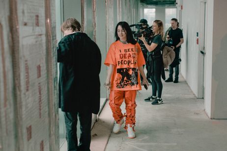 ビリー・アイリッシュ 世界は少しぼやけている 画像4