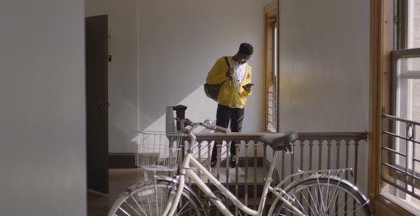 隔たる世界の2人 画像5